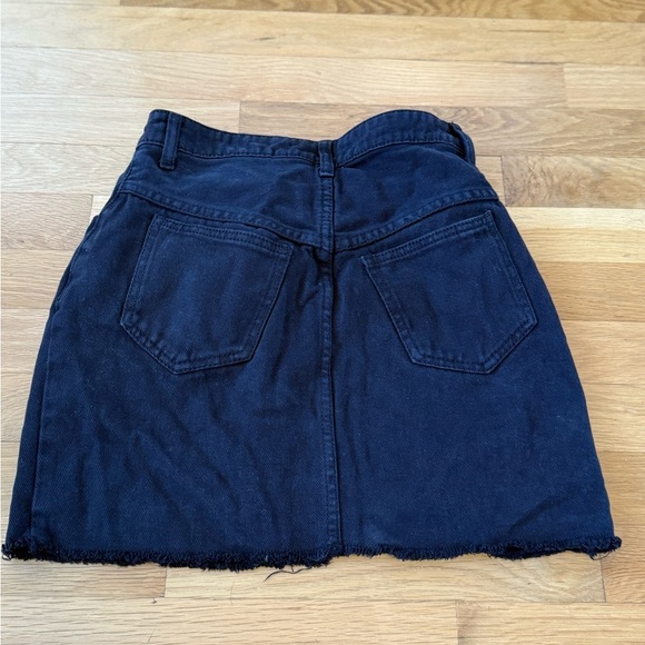 Brandy Melville Y2K Classic Black Denim Skirt - Picture 7 of 7